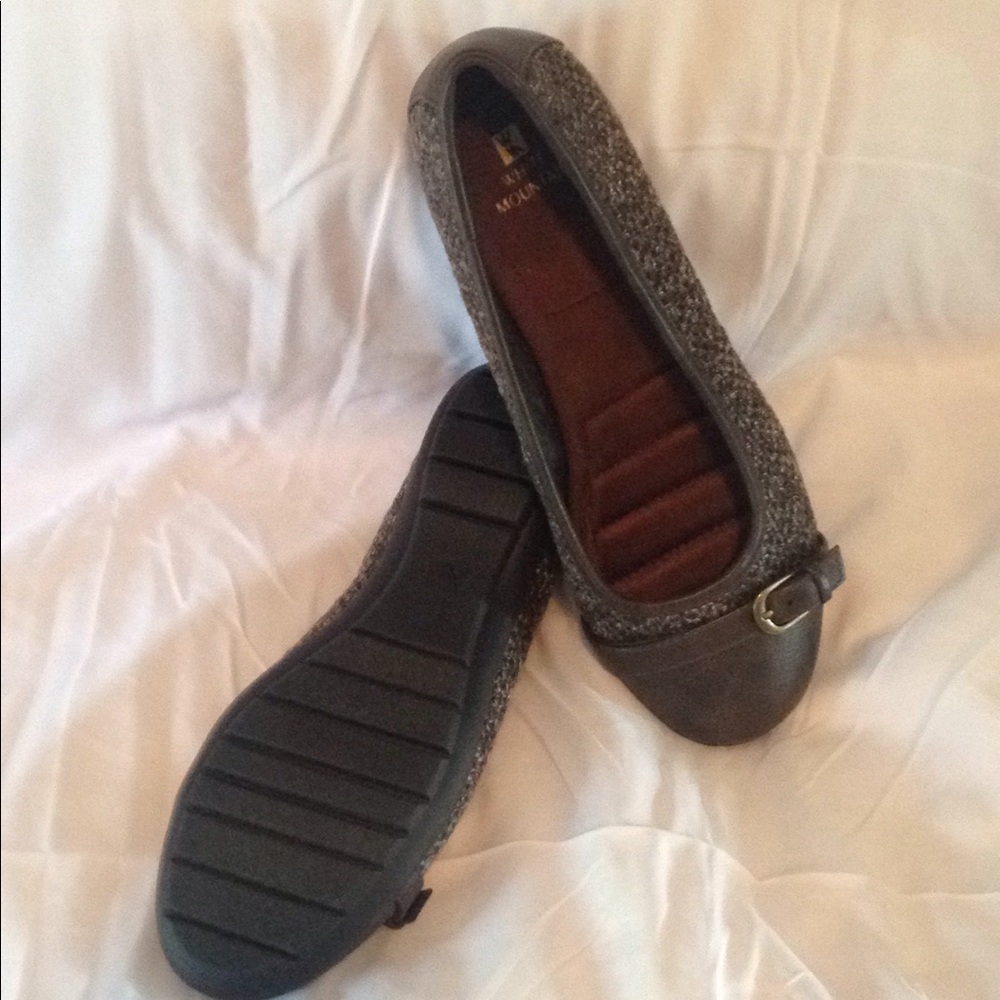 White Mountain Brown Tweed Flats